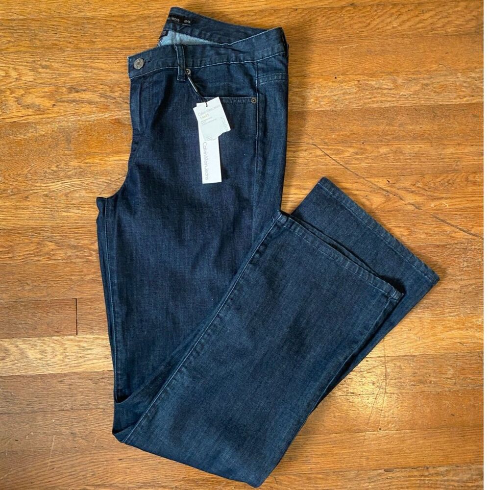 NWT Calvin Klein Jeans Slim Fit Ultimate Bootcut Women Size 14/32